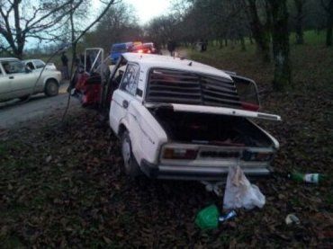 На Закарпатье в ДТП погиб 63-летний водитель, 2 пассажиров - в клинике