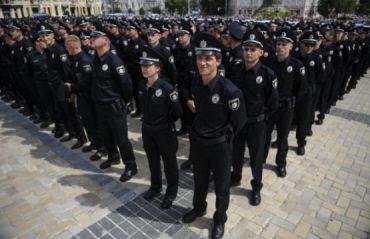 В Закарпатье на одно место полицейского претендует почти 12 человек