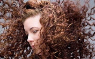 Декілька порад як запобігти старіння волосся