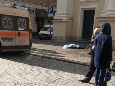 У Львові ізза крижаної брили загинула жінка