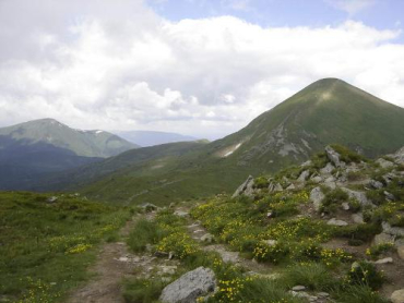 Скауты расчистят экологические маршруты вокруг горы Говерла