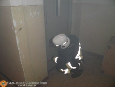 Возгорание в лифтовой шахте ликвидировано спасателями
