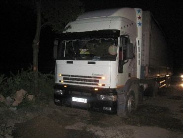 Мукачевские патрульные задержали воров с украденным колесом