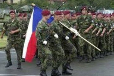 Чехия объединяет свою армию со словацкой армией