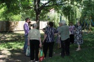 В Ужгороде жители дома 36 по улице Заньковецкой просят защитить их права
