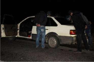 Трех закарпатцев задержали при попытке переправить через госграницу 7-х сирийцев