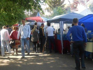 Фестиваль - ярмарок вина та меду «Сонячний напій» в Ужгороді