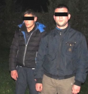 Пограничники задержали молдаван у границы Закарпатья