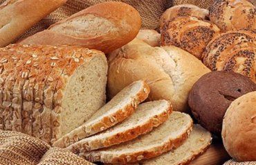 В Ужгороде спекулянты подняли цены на хлеб во всех торговых точках до максимума