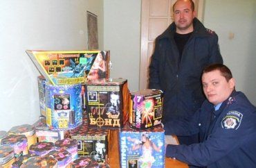В Мукачево правоохранители изъяли пиротехнической продукции на 7000 гривен