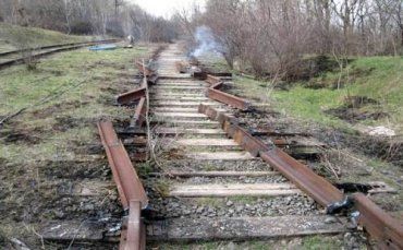 В Мукачево трое диверсантов едва не пустили под откос поезда