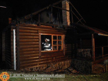 Ужгородский район: пожар в деревянном доме ликвидирован