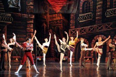 Ужгородцам покажут современную постановку балета под названием "Кармен"