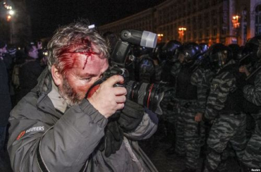 На Евромайдане журналисты сами себя побили ради понта