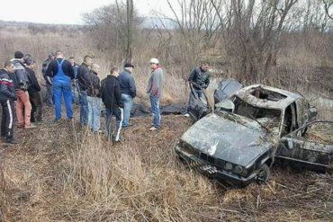 Сегодня ночью недалеко от Тячева в ужасной аварии погибло трое молодых ребят