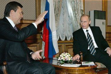 Януковичу, Пшонке и Азарову дали российское гражданство