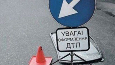 На трассе Киев-Чоп Volkswagen насмерть сбил двух пешеходов