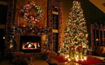 Особое внимание обратите на иллюминацию новогодней елки