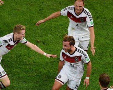 Гол Гетце принес Германии победу над Аргентиной