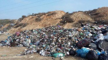 В Одеській області виявили величезну кількість сміття