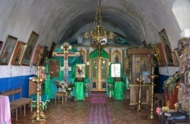 Скальный монастырь в Городилово Хустского района