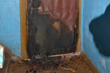 Все четыре поджога дверей произошли в одном микрорайоне Ужгорода