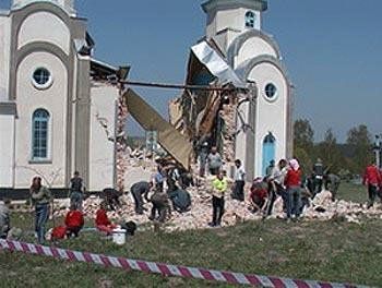 На Тернопольщине завалилась церковь