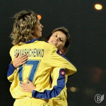Сборная Украины победила Словению со счётом 2:0 и вышла в финал чемпионата Европы 2009 года