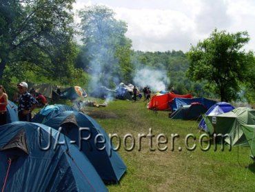 Палаточный городок юных туристов в Карпатах