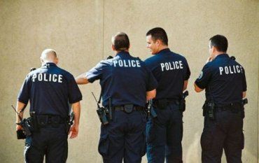 Закарпатские милиционеры станут полицейскими и жандармами
