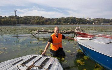 Екогологи обнаружили вредные выбросы в водах Днепра