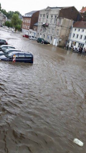 В провинции Эно вдоль границы с Францией затопило практически все дома