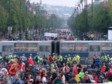 Велопробег Critical Mass прошел улицами Будапешта