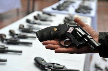 Нардепи підготовлють законопроект про вільний обіг зброї