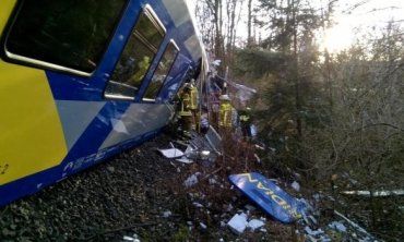Ранним утром в немецкой Баварии столкнулись два поезда, есть раненые и погибшие
