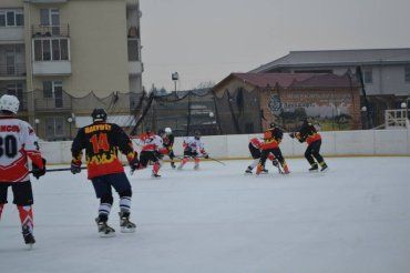 Матч между командами в Ужгороде завершился победой "волков". Счет 4:0.