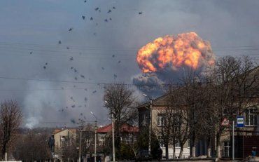 Опубліковано відео вибухів на складах ВСУ під Вінницею