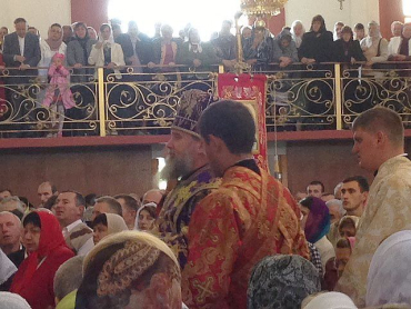 На святкове богослужіння прибув Архієпископ Мукачівський та Ужгородський Феодор