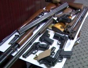 Милиция разоружает закарпатцев: на чердаке и под кроватью полно оружия