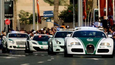 Не слабая коллекция суперкаров полиции Дубая может еще пополниться