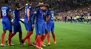 В финале Франция встретится с Португалией