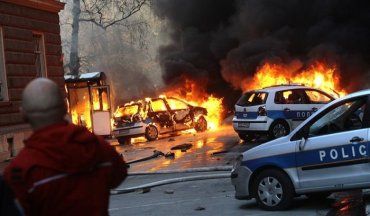 В Сараево во время протестов пострадали более 200 человек