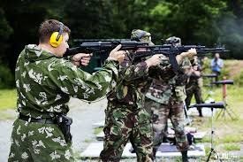 Стрільба бойовими патронами з автомата Калашникова буде проведена на стрільбищах
