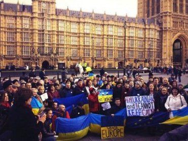 За последний год украинцы объединились во всем мире