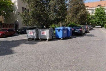 Старые мусорные контейнеры в Ужгороде заменят на новые