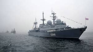 Пограничники обнаружили российский сторожевой корабль