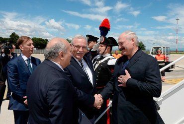 Александр Лукашенко впервые прибыл с официальным визитом в Европу