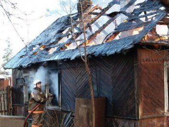 В Перечинском районе сгорели куча сена, велосипеды и инвентарь