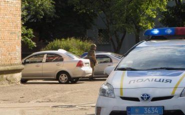 На території однієї зі шкіл у Львові знайшли саморобну вибухівку