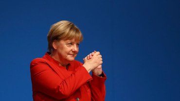 Канцлер Германии Ангела Меркель призвала запретить никаб